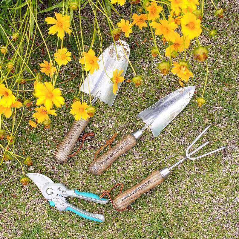 GOODSMANN Heavy Duty Garden Tools Aluminum Gardening Tools Set of 4 Includes Flower Garden Shovel Hand Trowel Weeding Cultivator and Garden Pruning Shears for Women/Men