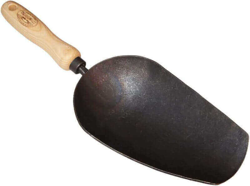 dewit forged scoop with ash handle