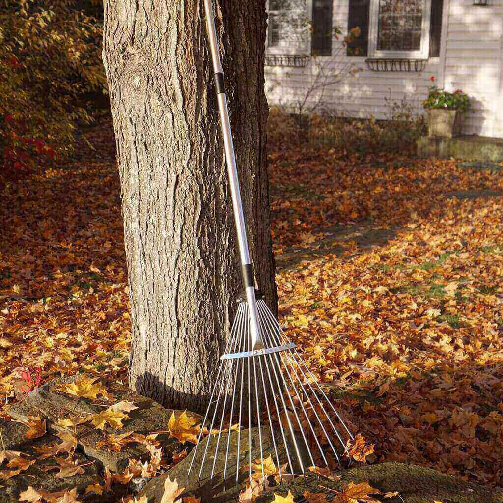 kings county tools adjustable garden leaf rake collapsing tines to work tight areas telescoping handle extends to 5 feet 1