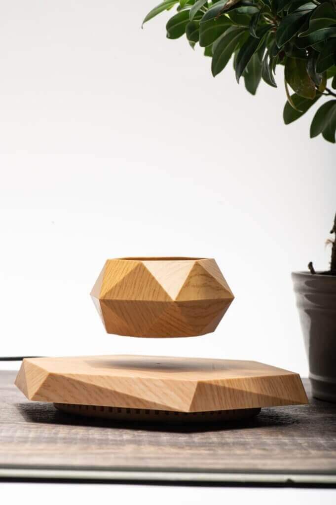 levitating plant pot review